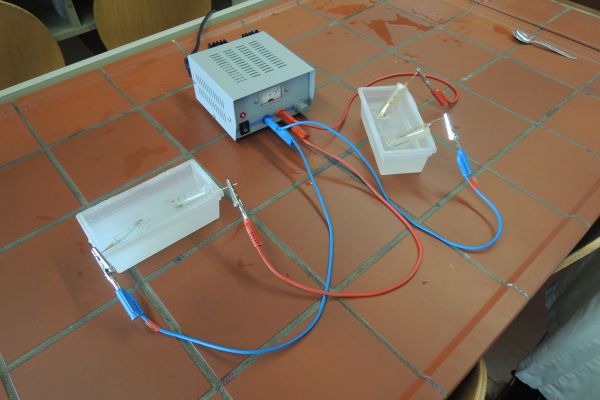 2016-experiment-low-cost-elektrolyse-3